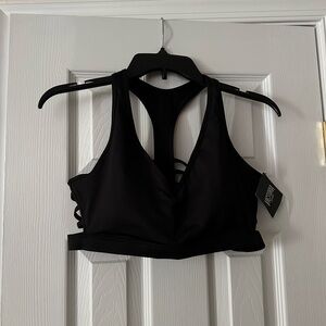 NWT Victoria Sport Sports Bra LARGE